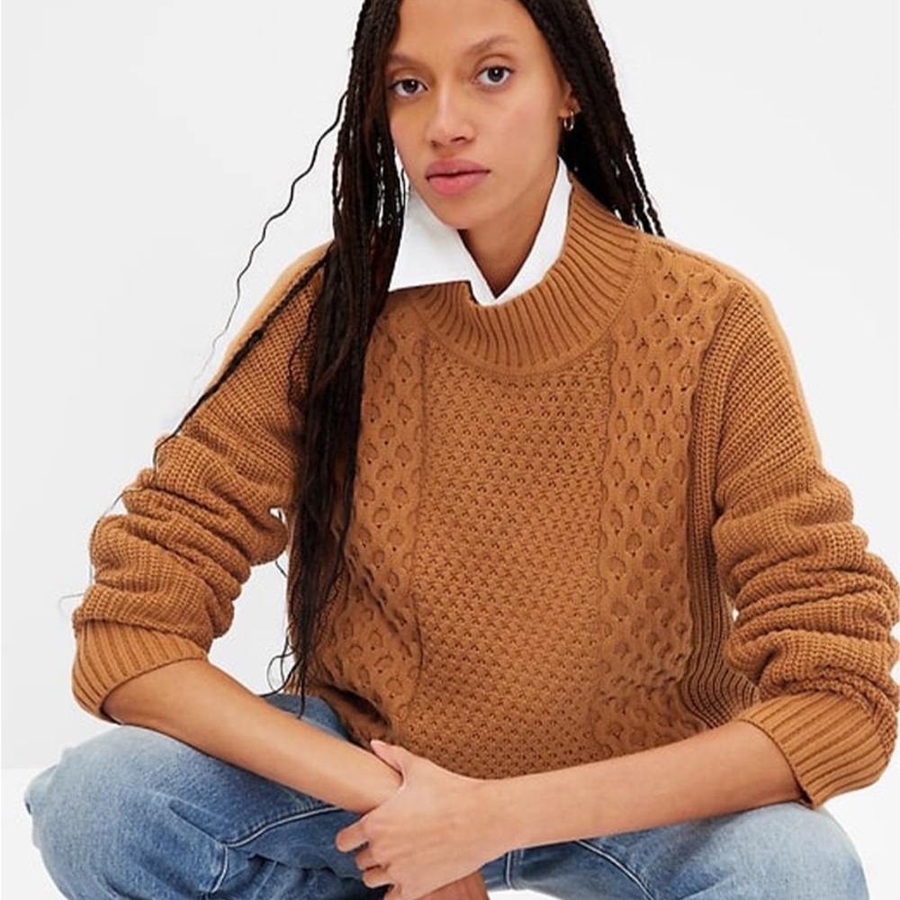 GAP Cable Knit Mockneck Sweater – Size Medium – Acorn 🍁 100% Cotton